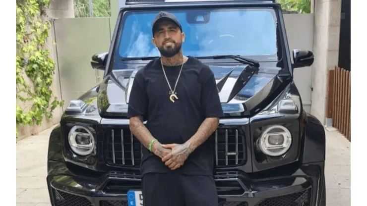 El King exhibió los más recientes integrantes de su colección de autos último modelo.