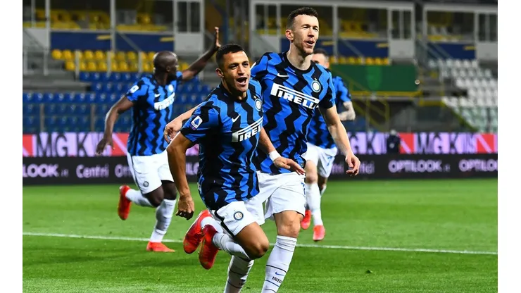 Inter vence a Parma con doblete de Alexis.
