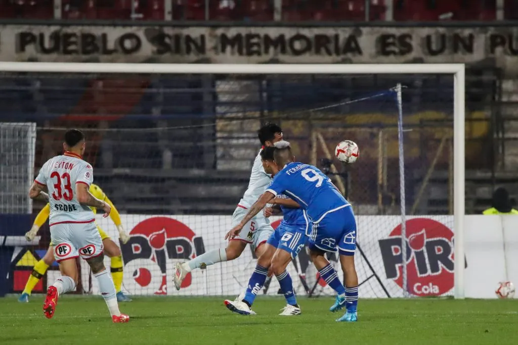Fernández convirtió un nuevo tanto con la camiseta de la U | FOTO: Jonnathan Oyarzun/Photosport