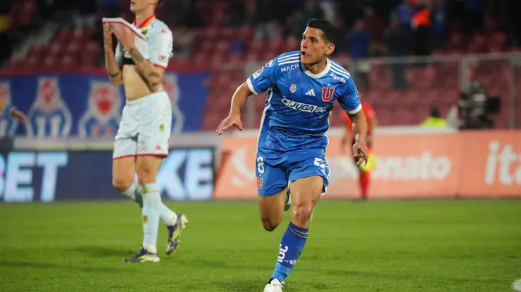 Israel Poblete le anota a Unión Española (Foto: Jonnathan Oyarzun/Photosport)