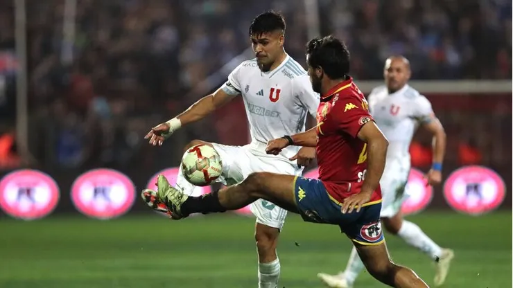 Azules e hispanos se enfrentan este martes.