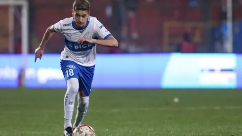 Fernando Zuqui se mostró conforme por la performance de la UC ante Huachipato. (Foto: Photosport)