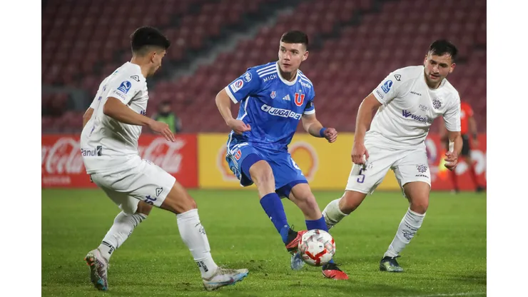 Agustín Arce dejará Universidad de Chile hasta la finalización de la temporada 2024.