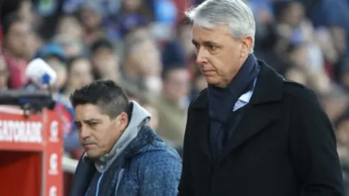 Tiago Nunes dispara contra el arbitraje en la derrota ante Unión Española