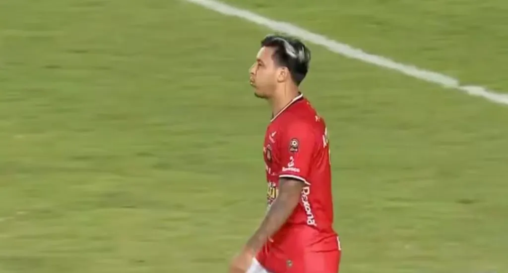 Anderson Contreras, ex U. de Chile también falló su penal | FOTO: Captura