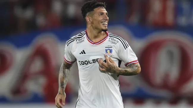 Alan Saldivia no mostró lo mejor de su nivel ante River Plate y siembra dudas de cara a la revancha en Buenos Aires (Foto: Dante Fernández/Focouy/Photosport)