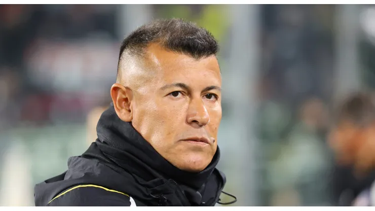 Jorge Almirón alza la voz por el apretado calendario de Colo Colo