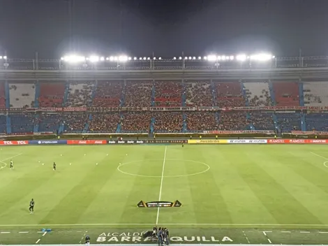 VIDEO: Hinchas de Colo Colo llegan en masa al Estadio Metropolitano