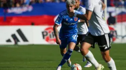 Maximiliano Guerrero en el duelo entre Universidad de Chile y Colo Colo.