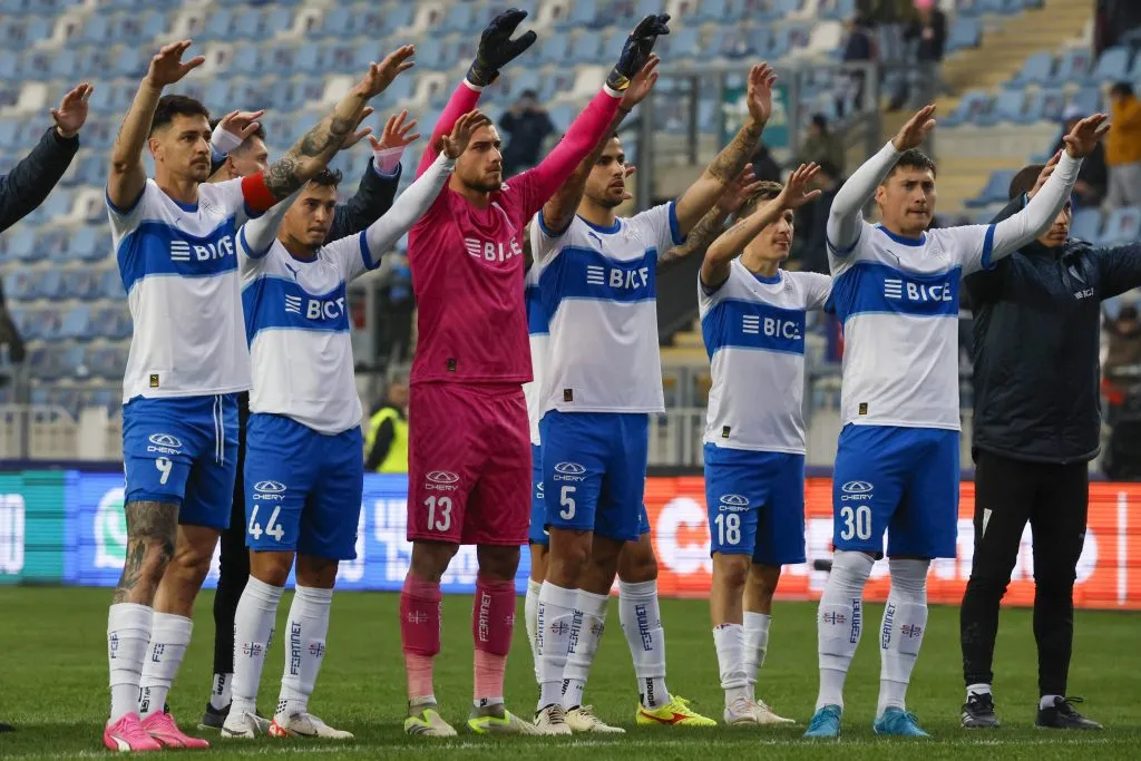 La UC se encuentra a cinco puntos del líder del Campeonato Nacional. (Foto: Andrés Pina/Photosport)