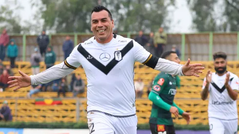 Esteban Paredes volvió al fútbol profesional con un gol a sus 44 años. (Foto: Marcelo Hernández/Photopsort)