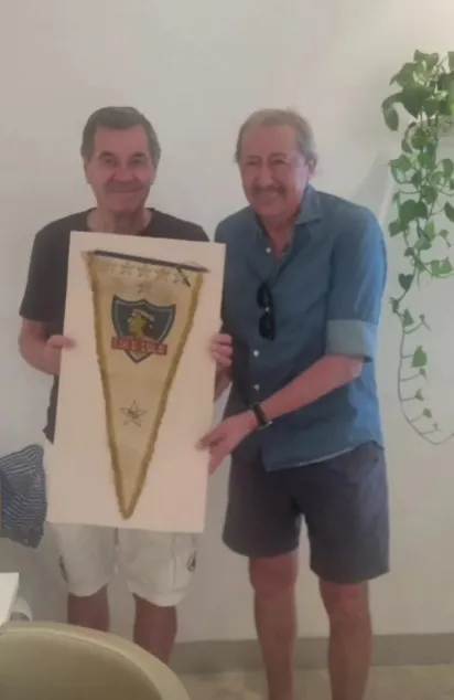 Pollo Véliz sorprendió a Mirko Jozic con emotivo regalo albo (Foto: Lana Tonci)