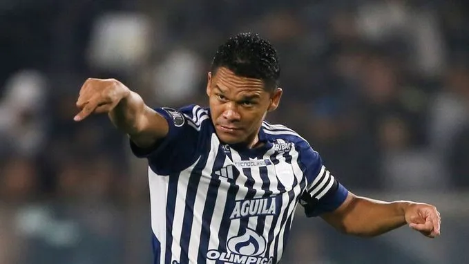 Bacca ya palpita el duelo de Copa Libertadores ante Colo Colo.