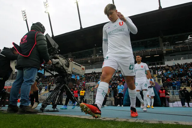 Morales fue figura en el triunfo azul | Foto: Photosport