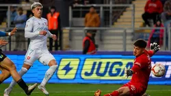 Maximiliano Guerrero abrió el marcador para la Universidad de Chile