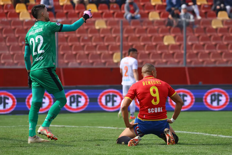 Avellaneda fue de los pocos rescatables en Cobreloa | Foto: Photosport