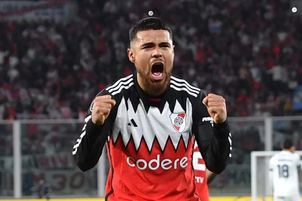 Paulo Díaz adelantó a River Plate ante Talleres por los octavos de final de la Copa Libertadores. (Foto: Hernán Cortez/Getty Images)