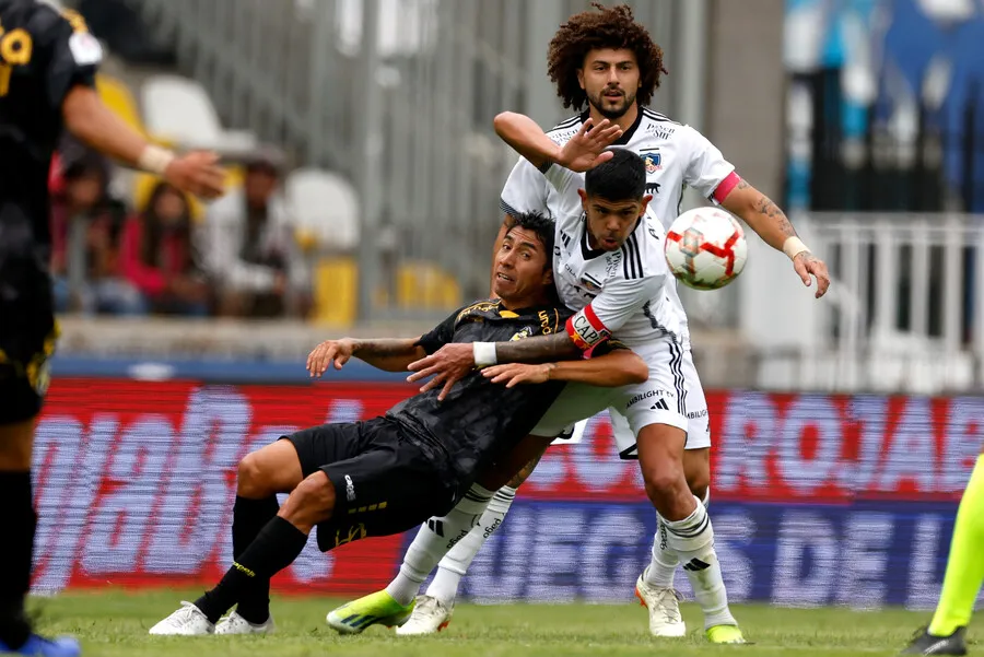 El duelo promete sacar chispas en el Estadio Monumental. | Foto: Photosport