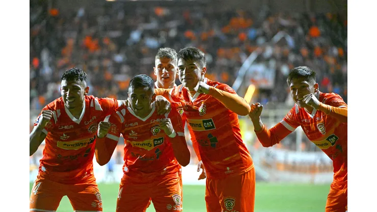 Un ídolo de Cobreloa le marcó el camino al plantel.