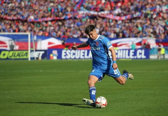 El DT de O'Higgins buscará enloquecer al lateral izquierdo de Universidad de Chile.