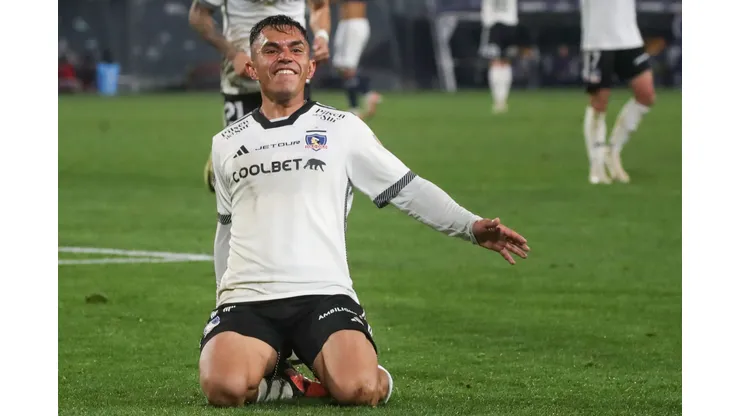 Vicente Pizarro le da el triunfo a Colo Colo en el Monumental en la ida. (Foto: Photosport)