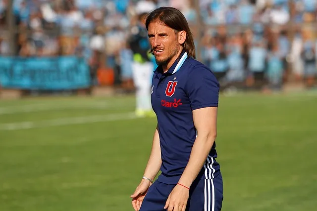 Beccacece en su paso de DT en la U | Foto: Photosport