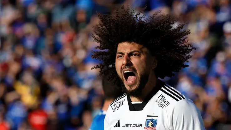 Maxi Falcón sacó aplausos incluso entre hinchas azules.