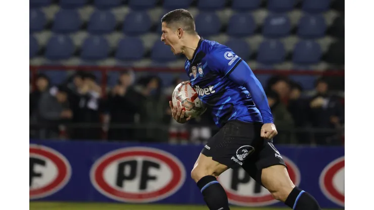 Huachipato jugará ante Racing Club en Viña del Mar. (Foto: Photosport)