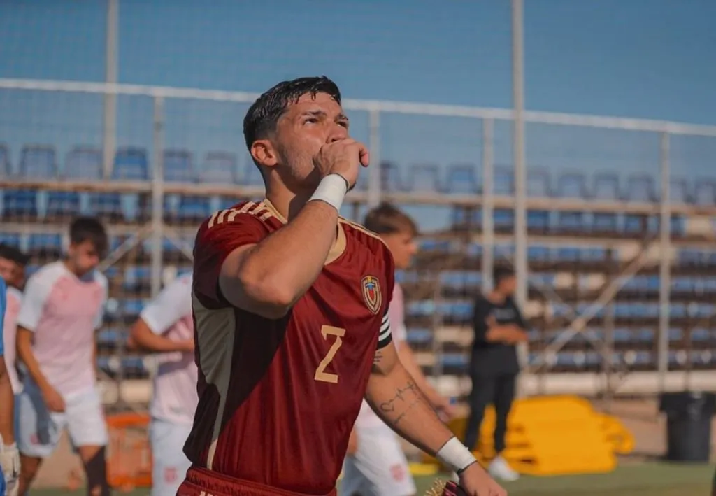 Bianneider Tamayo se despidió del Caracas FC. Se incorporará a Universidad de Chile.