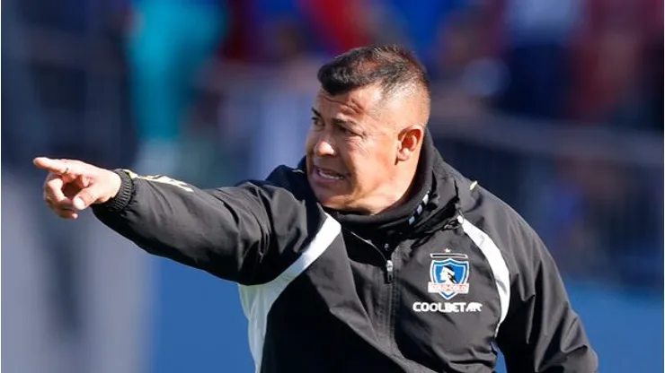 Almirón centra su atención en Copa Libertadores.