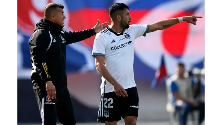 Mauricio Isla desborda alegría tras su debut con la camiseta de Colo Colo (Foto: Andres Pina/Photosport)
