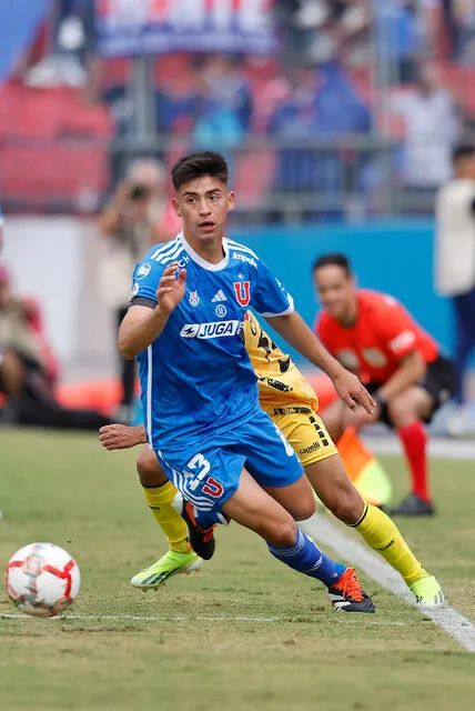 La lesión de Retamal abrió la opción de seguir sumando refuerzos en la U (Photosport)