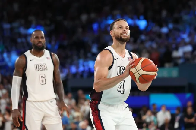 Stephen Curry lideró a Estados Unidos a la final en París 2024. 