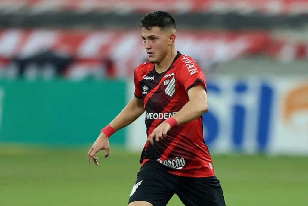 Gentil tendría todo avanzado para llegar a la UC | Foto: Archivo