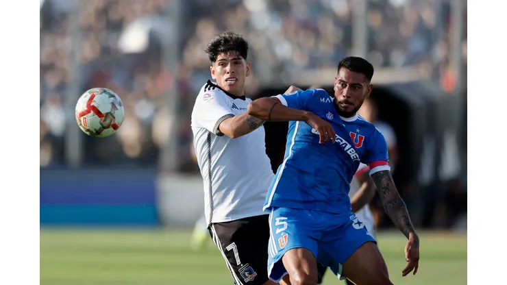 Colo Colo le gana un fichaje a Universidad de Chile en la previa del Superclásico. (Foto: Pepe Alvújar/Photosport)