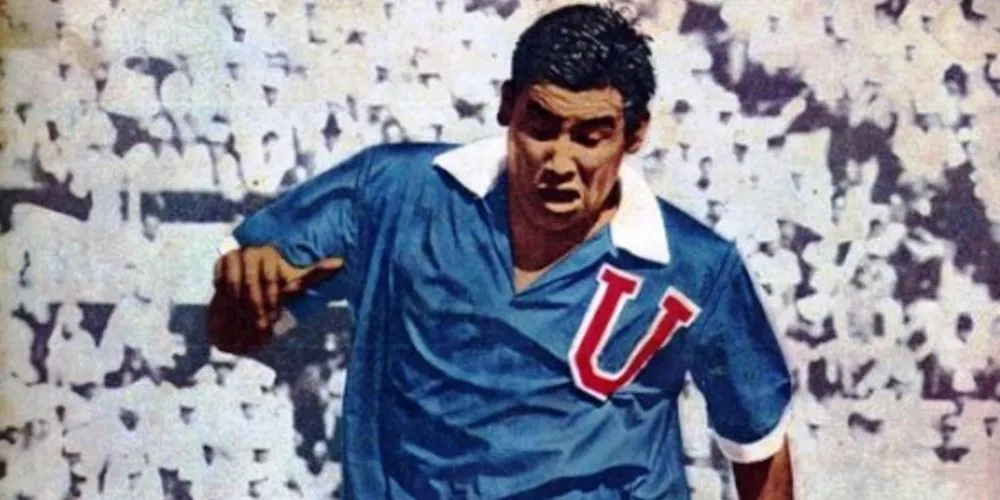 Campos, máximo goleador azul ante Colo Colo con 16 (Archivo)