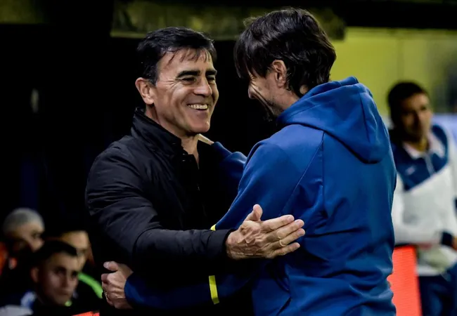 Gustavo Quinteros podría ser el sucesor de Diego Martínez en Boca Juniros. (Foto: Getty Images)