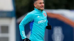 Charles Aránguiz expresó su emoción por volver a Universidad de Chile.