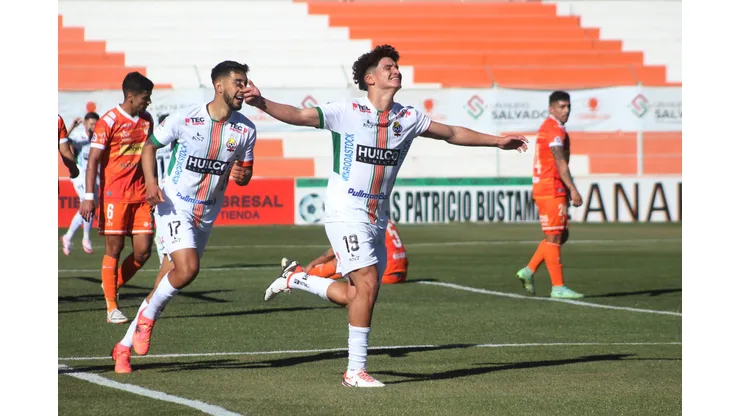 Cobresal derrota por 3-2 a Cobreloa. (Foto: Photosport)