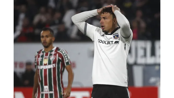 Alan Saldivia sufrió una lesión este sábado en Colo Colo. (Foto: Jonnathan Oyarzún/Photosport)