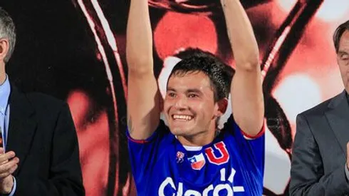 Aránguiz vuelve a Universidad de Chile.