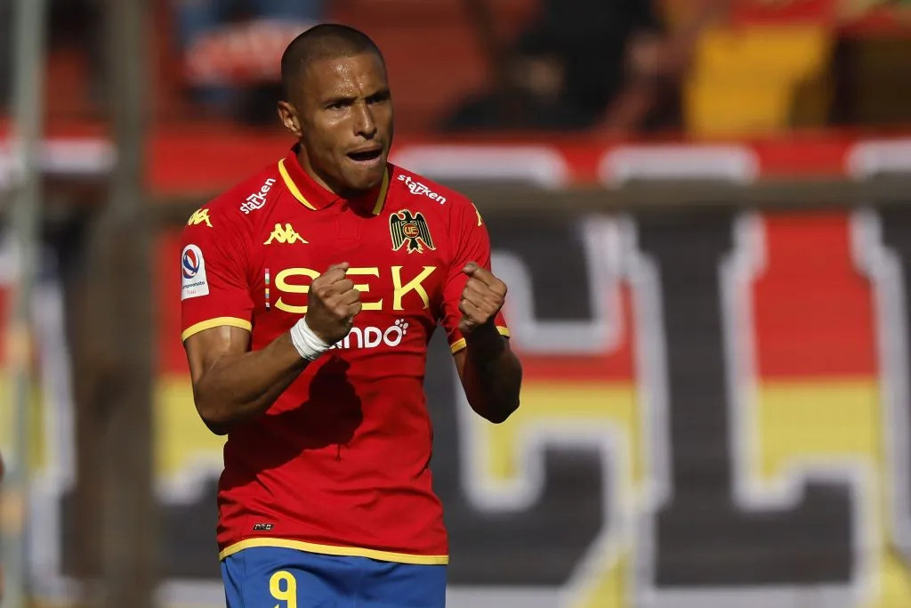 Leandro Benegas anota para Unión Española frente a Coquimbo Unido. (Foto: Photosport)