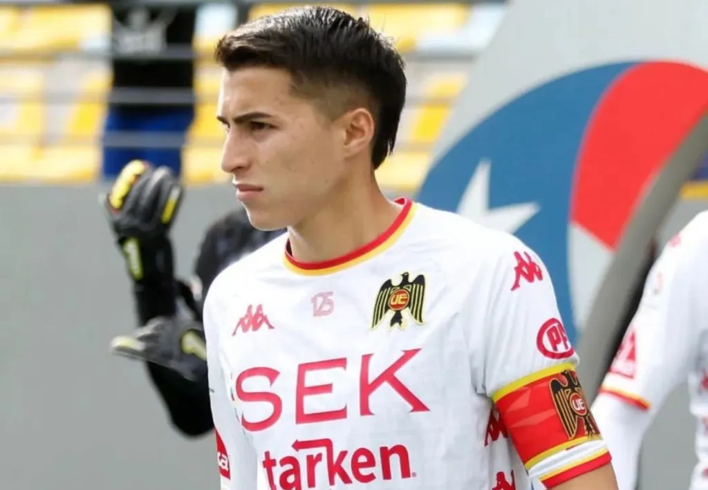 Jonathan Villagra puede negociar libre al terminar contrato con Unión Española en menos de seis meses.