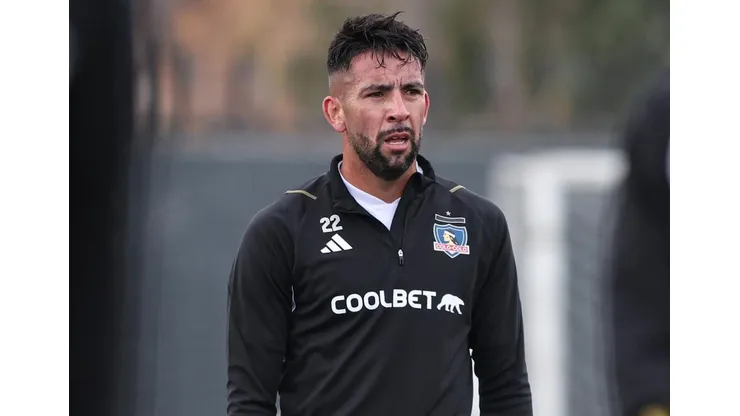 Mauricio Isla también sería de la partida ante los universitarios