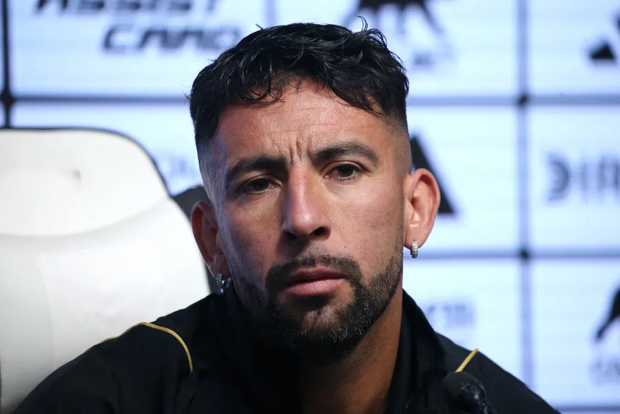 Isla es nuevo jugador de Colo Colo. | Foto: Photosport