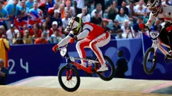 Mauricio Molina compite este viernes en las semis del BMX Racing