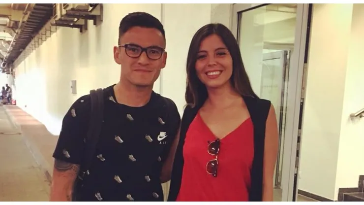 Bianchi junto a Aránguiz en su visita a las instalaciones del Bayer Leverkusen.