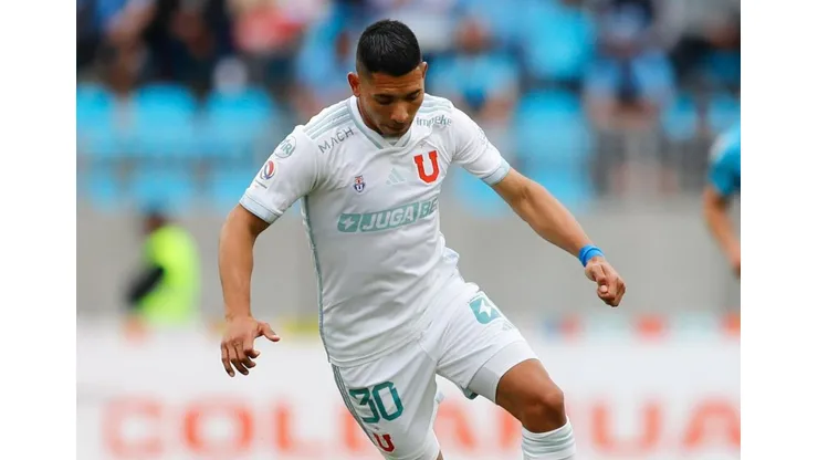 Cristian Palacios recibió críticas por su nivel en Universidad de Chile. Foto: Prensa UCH.