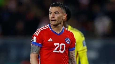 Apuntan a Charles Aránguiz.