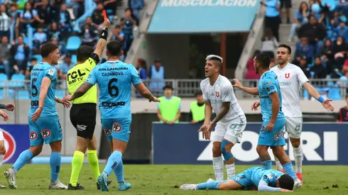 Leandro Fernández recibió una fecha de castigo tras ser expulsado en Universidad de Chile.